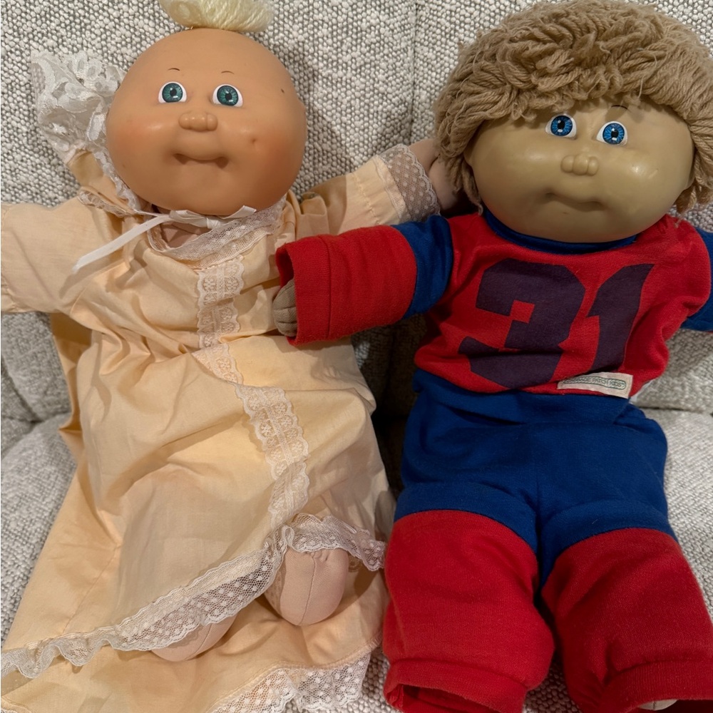 Two well loved original vintage cabbage patch kids 1982